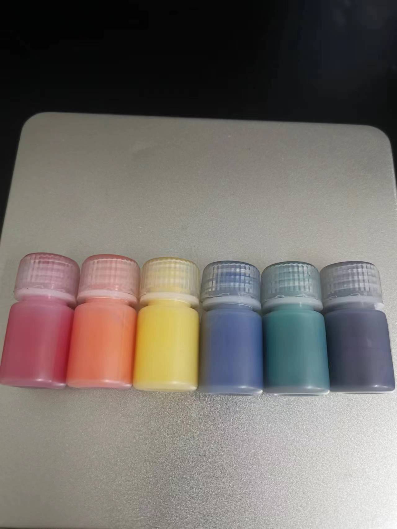 濃縮膠染料.jpg